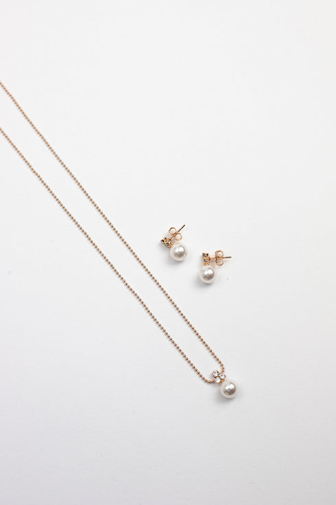 JULIA // Perlenohrringe